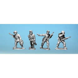 U.S. Recon/FO team moving
