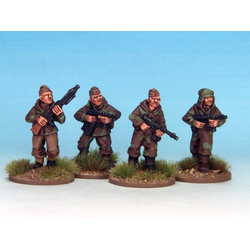 Soviets Scouts with German Weapons