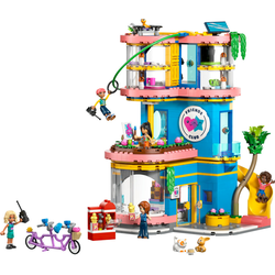 LEGO Friends Vännernas klubbhus i Heartlake City 42689